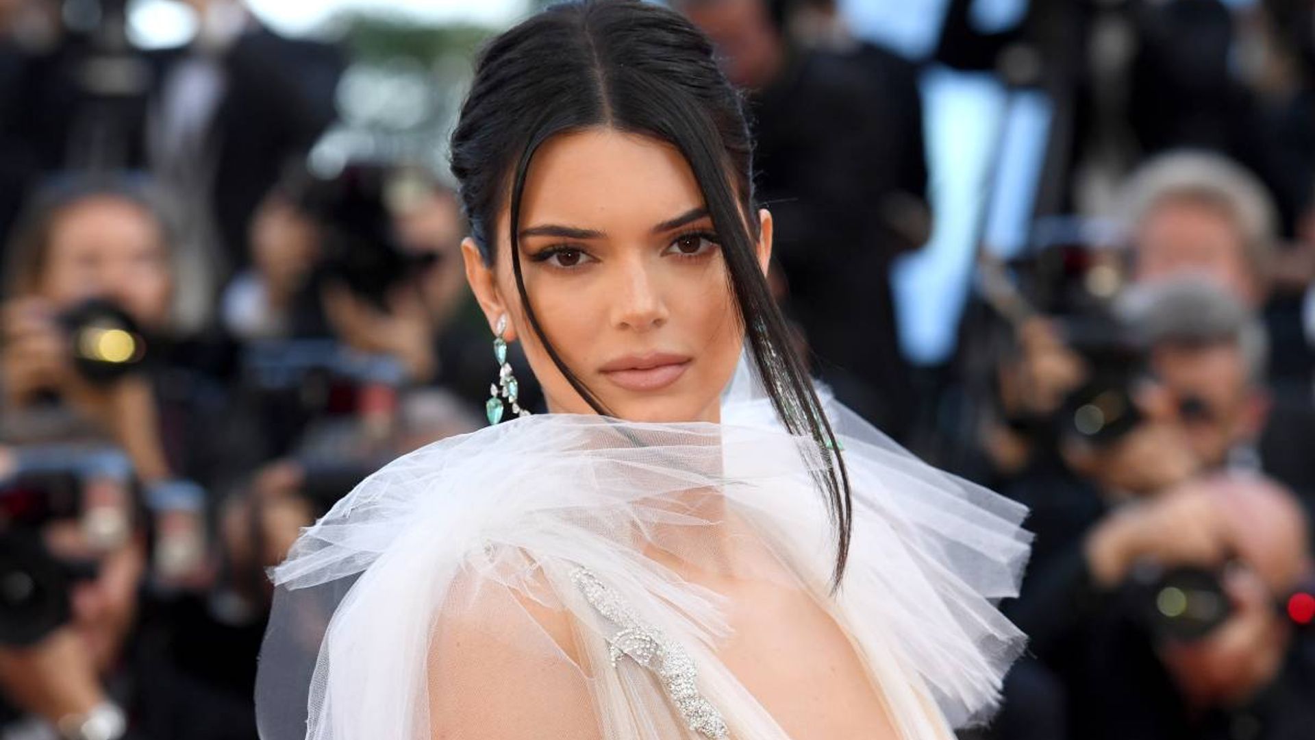 Kendall Jenner stuns in a silky slip dress we want asap on date night ...