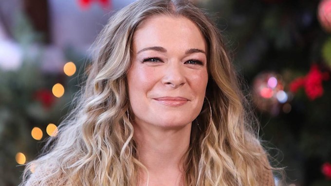 LeAnn Rimes' appearance causes a stir in gorgeous before-and-after ...