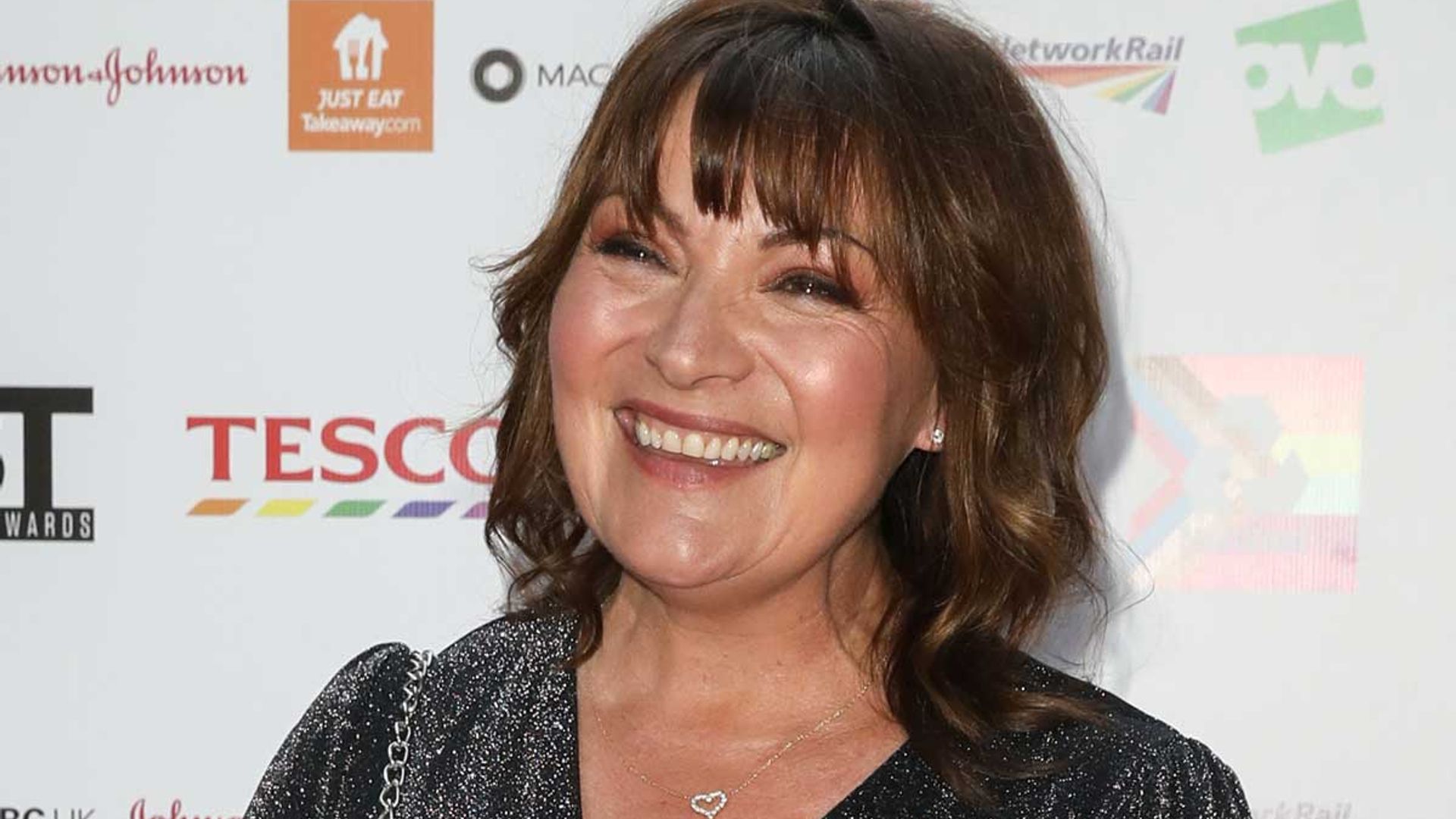 Lorraine Kelly's gorgeous M&S dress has the boldest print – fans are ...