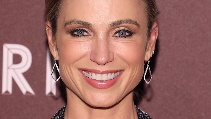 GMA's Amy Robach is a vision in purple in beautiful beach photo with ...