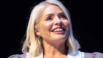 Holly Willoughby's nude Zara skirt gives her the best silhouette | HELLO!