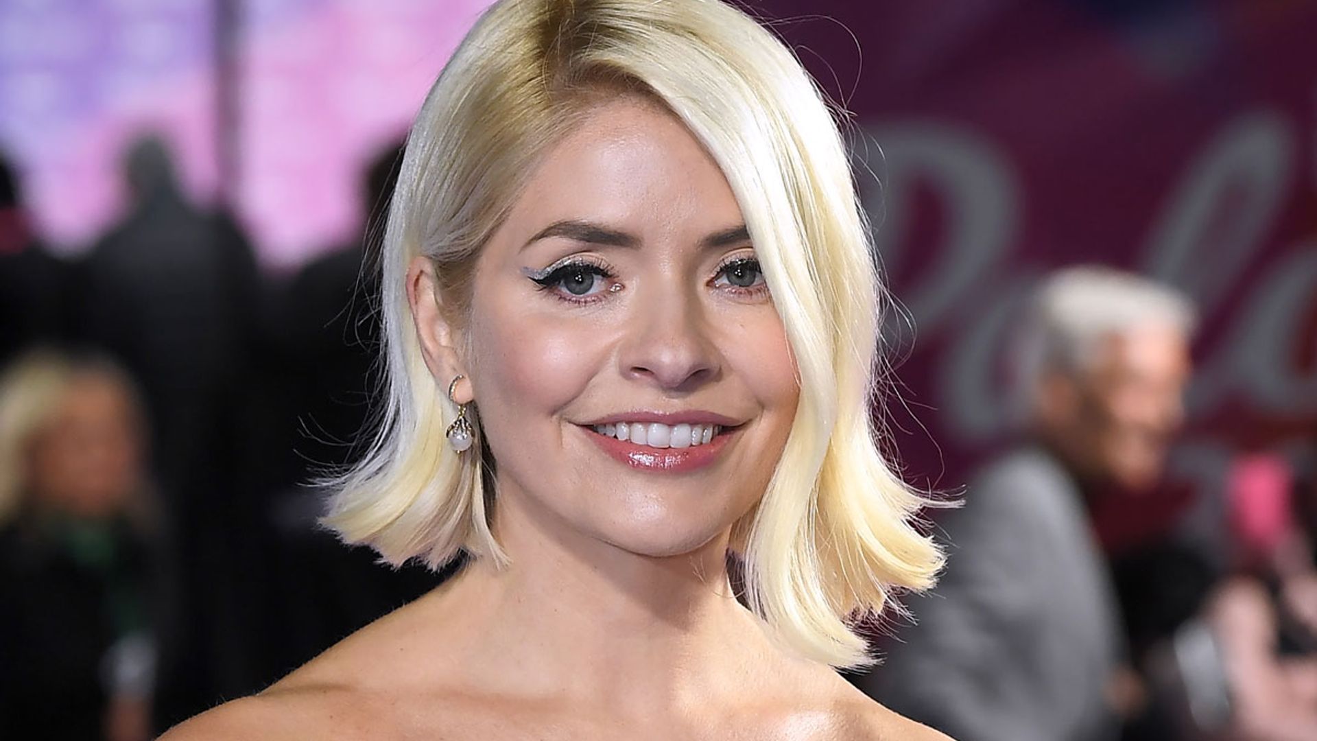 Holly Willoughby Has Total Pretty Woman Moment In Polka Dot Dress And 0206