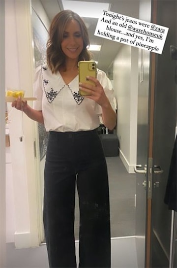 The One Shows Alex Jones Looks Flawless In Staple Pair Of Jeans But Look At Her Blouse Hello