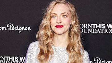 The Drop Out's Amanda Seyfried looks drop-dead gorgeous in lacy red ...