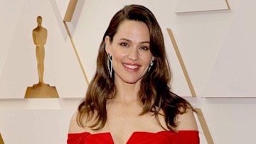 Jennifer Garner wows fans with incredible Oscars transformation and