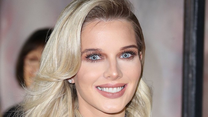 Helen Flanagan prepares for new adventure in daring pair of short ...