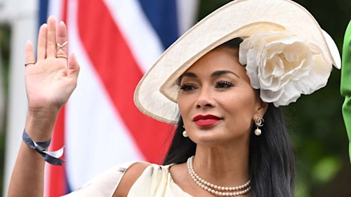 Nicole Scherzinger could pass for royalty in seriously elegant dress