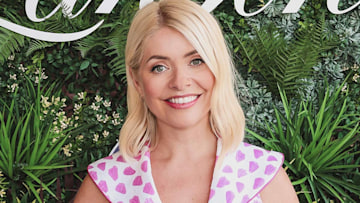 holly-willoughby-at-wimbledon