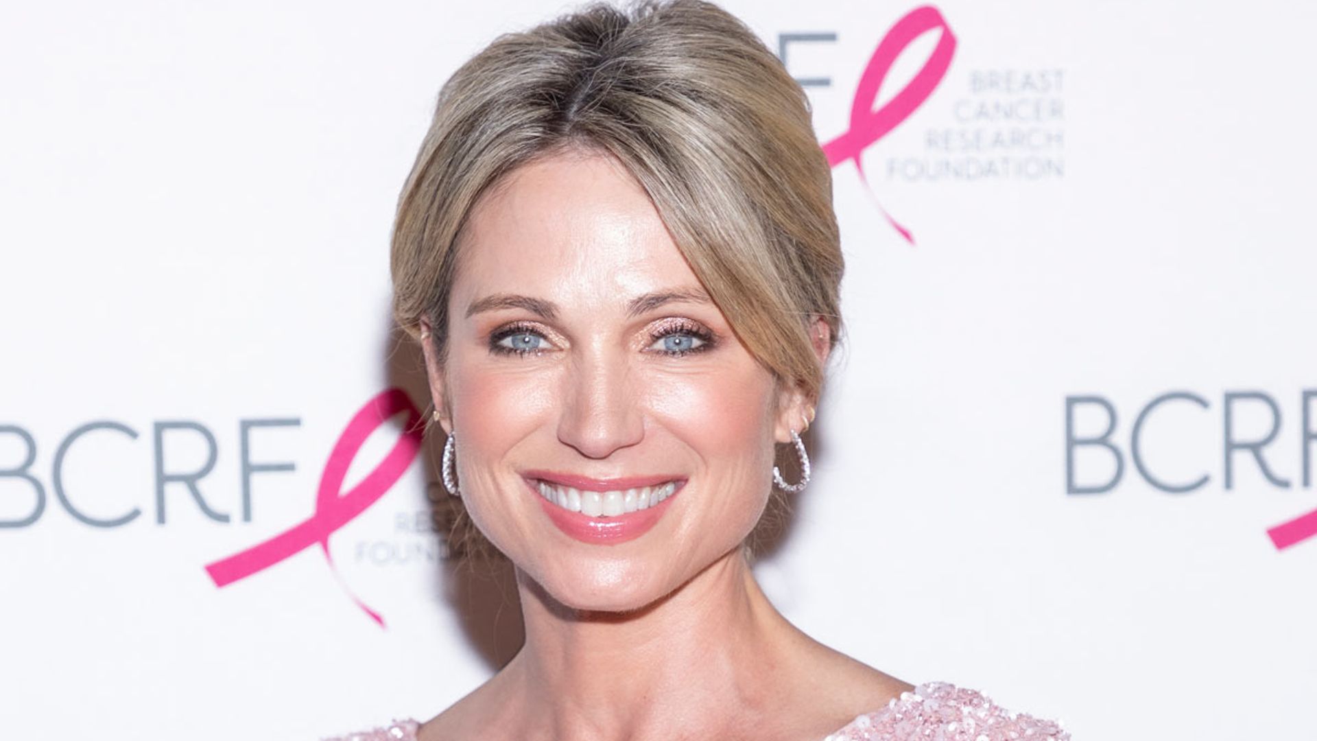 GMA's Amy Robach looks tanned and toned in showstopping bandage dress ...