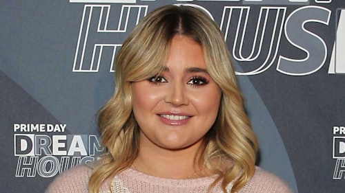 Tilly Ramsay stuns in the boldest jumper - and just wow