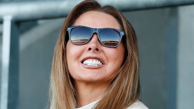 Carol Vorderman is a holiday goddess as she jets off from Heathrow