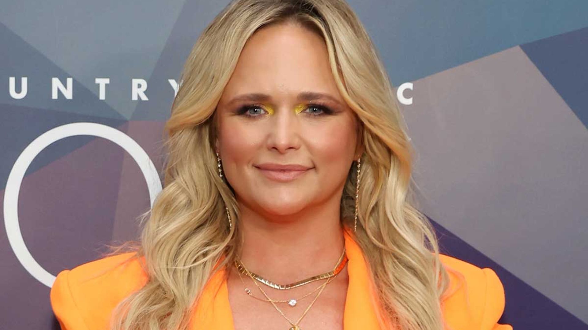 miranda lambert acm 2022 dress