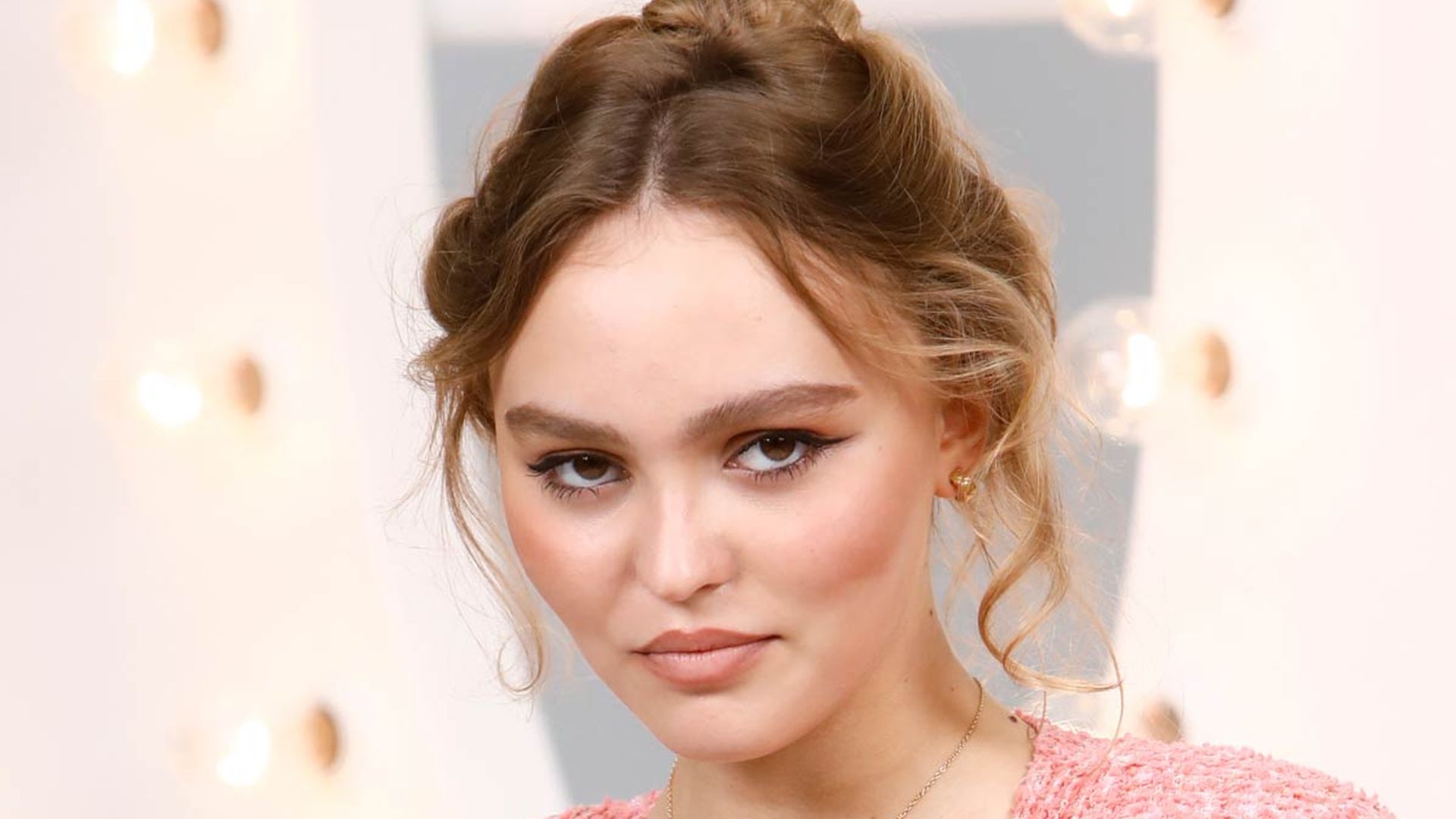 Lily-Rose Depp breaks silence with defiant photo after Johnnys secret girlfriend reveal HELLO! image pic