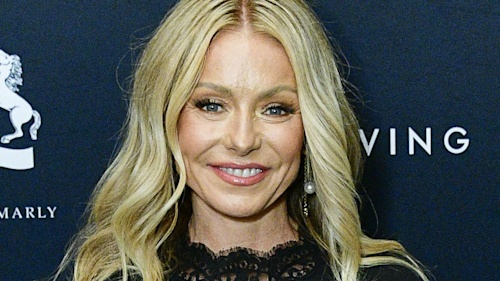 Kelly Ripa shows off incredible physique in head-turning mini dress