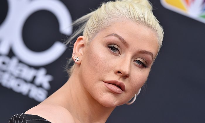 Christina Aguilera looks flawless in gorgeous gown for the Latin Grammys