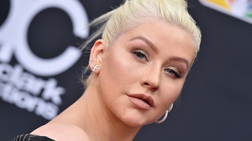 Christina Aguilera looks flawless in gorgeous gown for the Latin Grammys