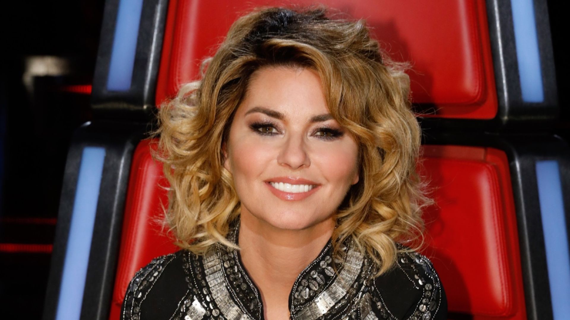 Shania Twain stuns in legbaring metallic look for revelatory TV