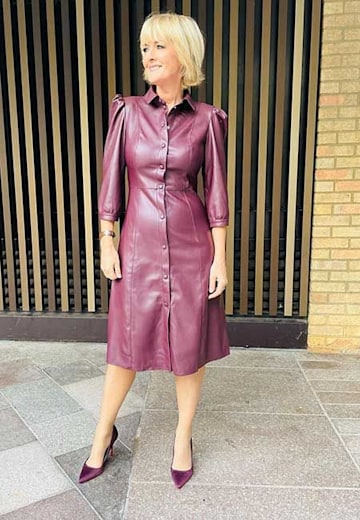 Loose Women's Jane Moore stuns in waist-cinching leather midi dress and ...