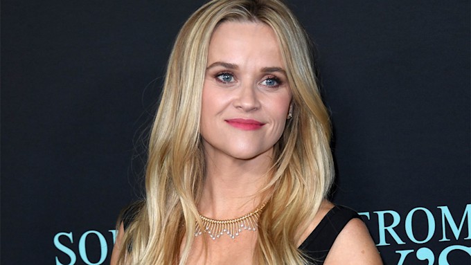 reese witherspoon at premiere 