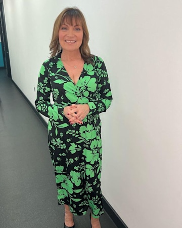 Lorraine Kelly's figure-flattering £28 New Look dress is perfection