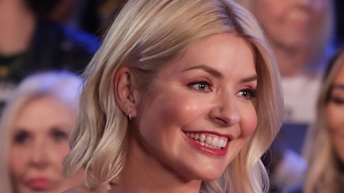 Holly Willoughby breaks with tradition in seriously slinky gown