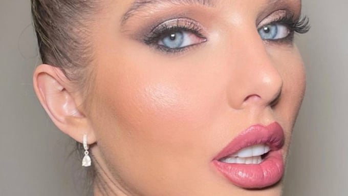 helen flanagan makeup 
