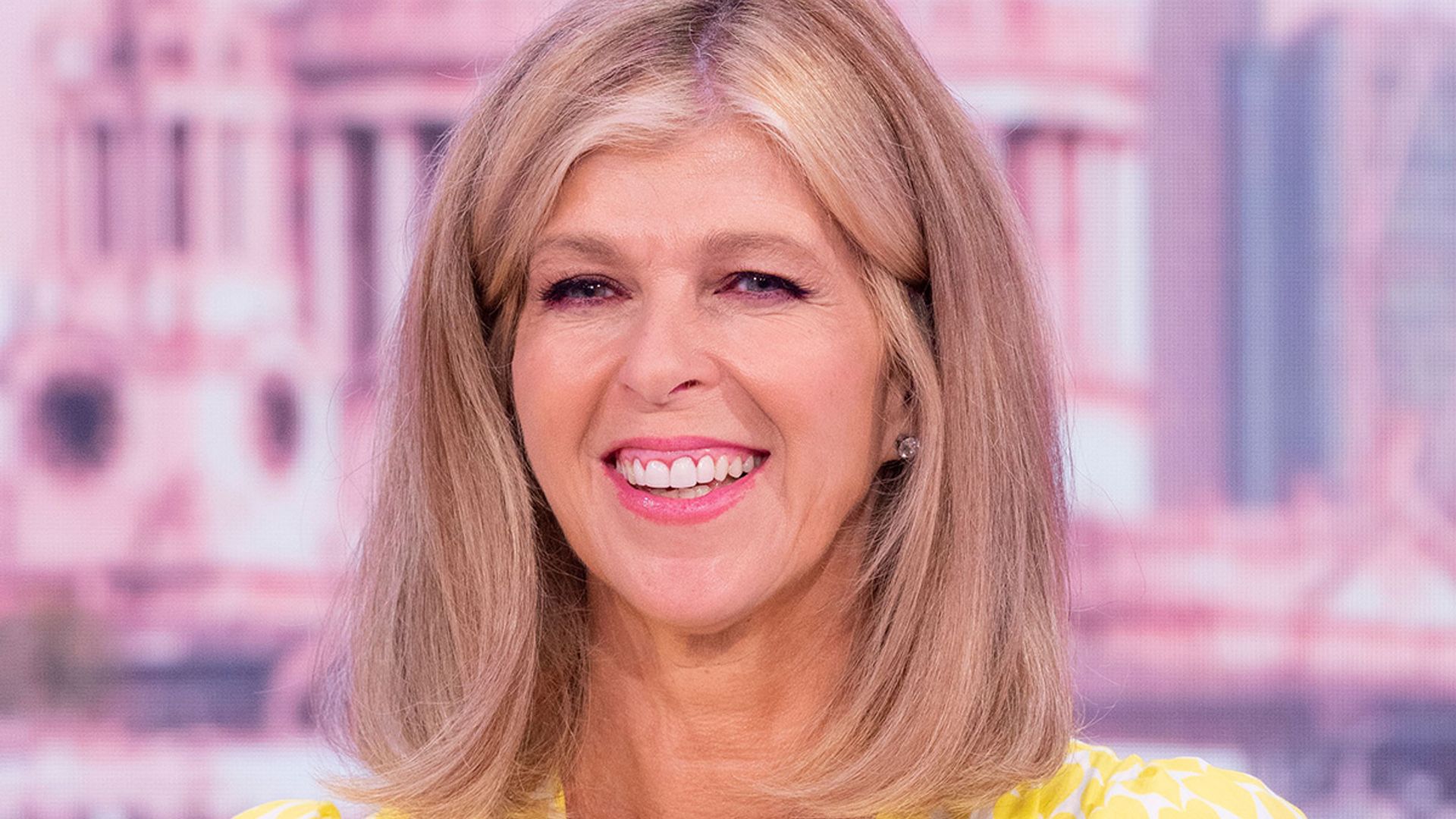 Gmb S Kate Garraway Looks Incredible In The Dreamiest Belted Floral Dress And Wow Hello
