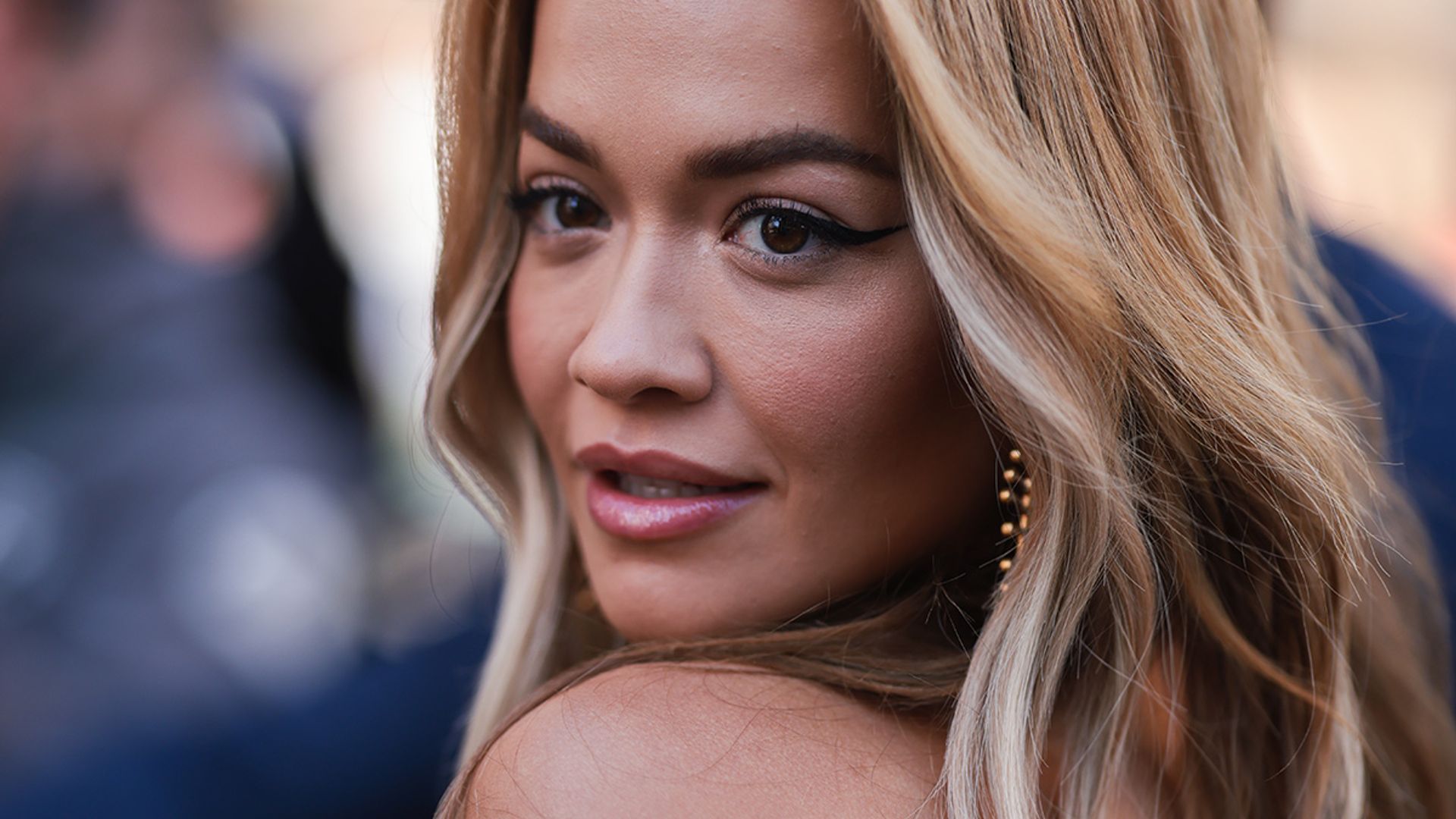 Rita Ora Shows Off Her Incredible Abs At Pre Oscars Party In Racy Sheer