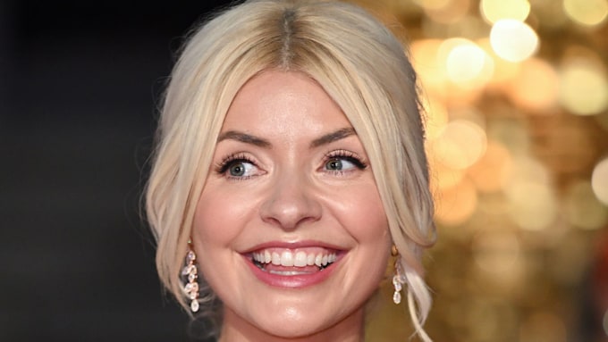 holly-willoughby-jeans