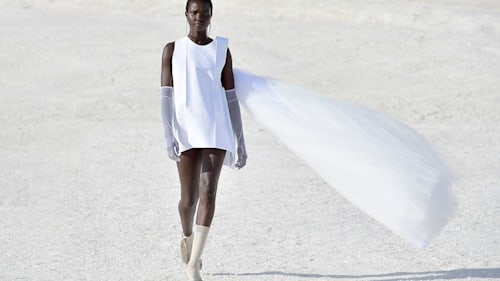 What you may not have noticed about the Jacquemus 'Le Papier' show