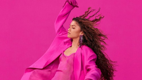 Zendaya looks unreal in head-to-toe Valentino pink for latest campaign