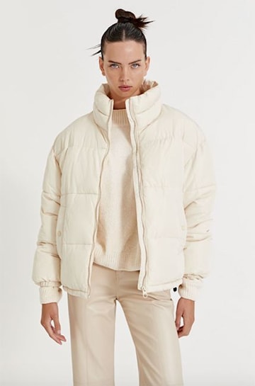 Pull-bear-puffer-jacket