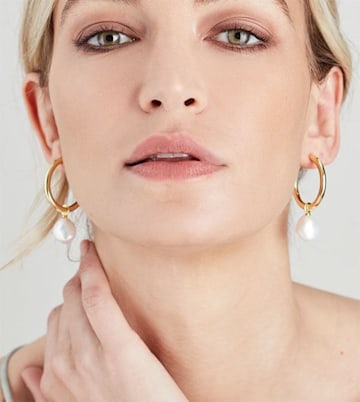 earrings-pearl-olivia