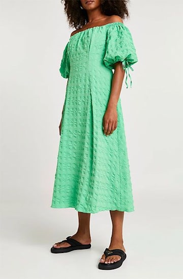 ri-green-dress