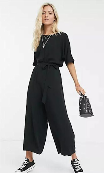 Best airport outfit ideas for summer 2022: Travel outfits from ASOS to ...