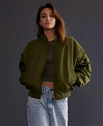 bomber-jacket-good-american-green