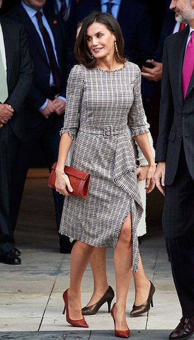 Royal style watch: Gorgeous outfits from Kate Middleton, Meghan Markle ...