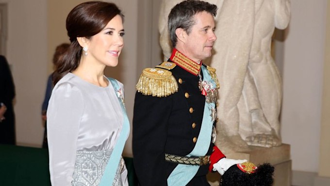 Princess Mary recycles one of her favourite dresses for New Year’s ...