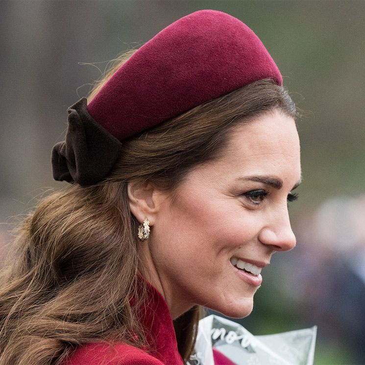 Kate Middleton's BEST Headbands - And Sister Pippa's In On The Act, Too ...