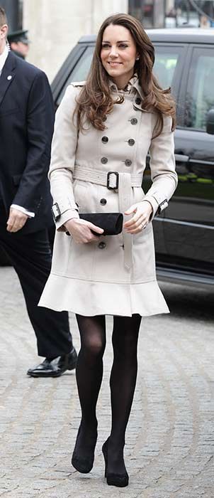 kate middleton burberry trench coat