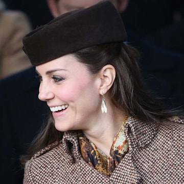 Kate Middleton re-wore her gold leaf earrings from Catherine Zoraida ...
