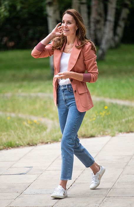 atractivo Posicionamiento en buscadores leyendo Princess Kate's trainer collection: From Superga to Veja, New Balance &  More | HELLO!