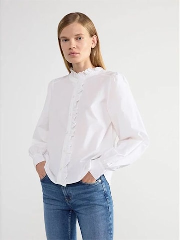 14 best Princess Diana-inspired pie-crust-collar blouses & knits | HELLO!