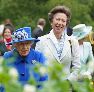 princess-anne-and-the-queen