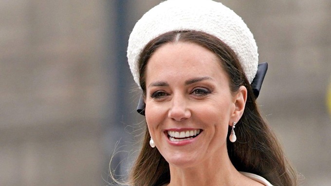 Kate Middleton wows during unplanned appearance - wait 'til you see the ...