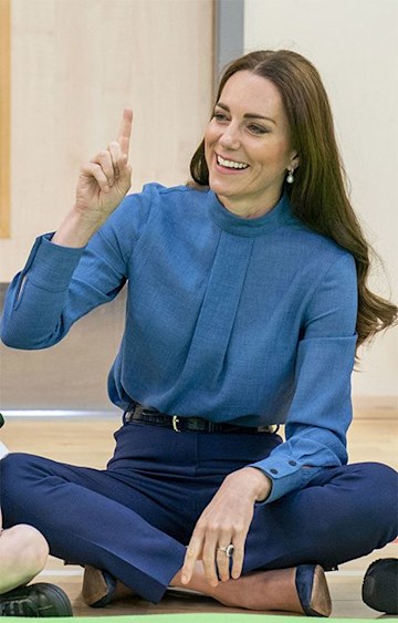 Kate Middleton turns heads in slim-fit trousers and her engagement ...
