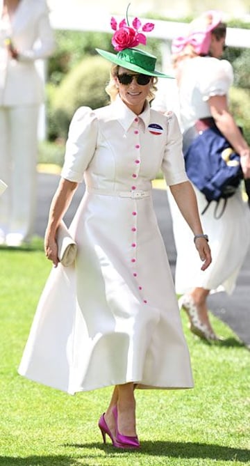 Zara Tindall's fabulous Ladies' Day hat must be seen to be believed ...