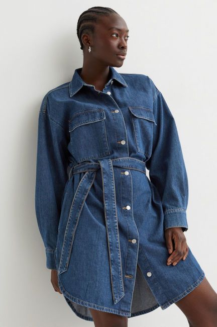 Imprisonment arithmetic Anyone This H&M denim shirt dress is near-identical to Meghan Markle's winning  look | HELLO!