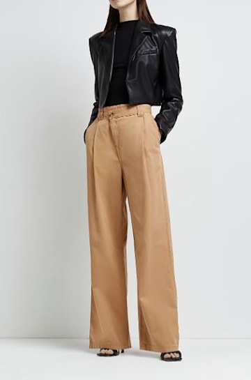 Meghan Markle secretly seen in UK - wearing sell-out £770 trousers | HELLO!