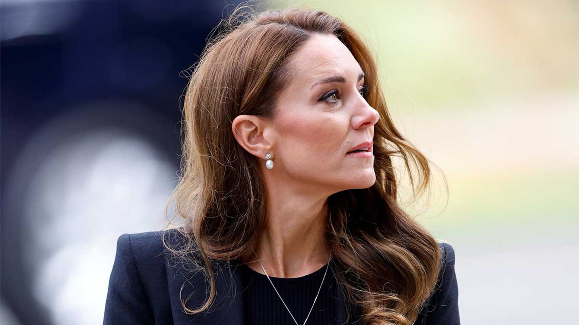 Kate Middleton looks ethereal in fitted military look and heels for ...